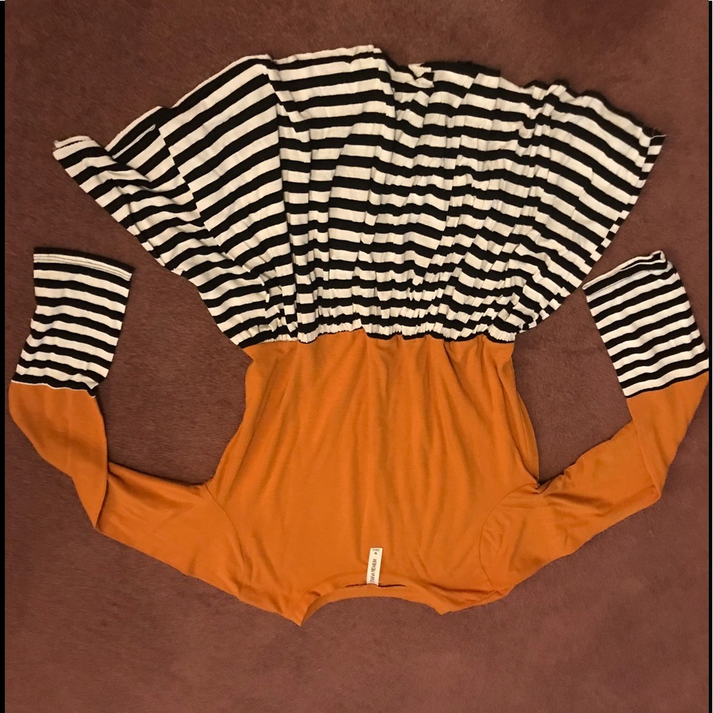 Zenana premium M pumpkin autumn orange and B&W stripe top - Picture 7 of 9